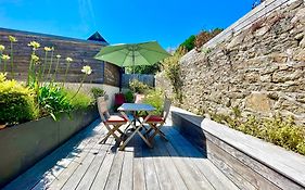 300 m Plage et Centre Ville - Parking Privatif et Gratuit sur Place - Terrasse Bois